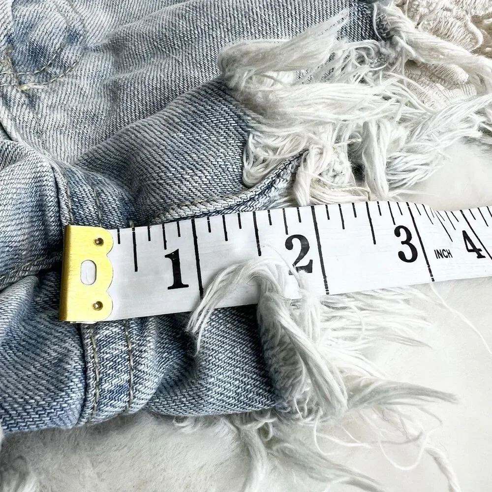 Free People Daisy Chain Lace Cutoff Button Fly Jean Shorts Light Wash Women’s 27 - Picture 12 of 12